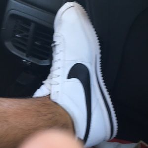 Meet your Posher, Sebastian